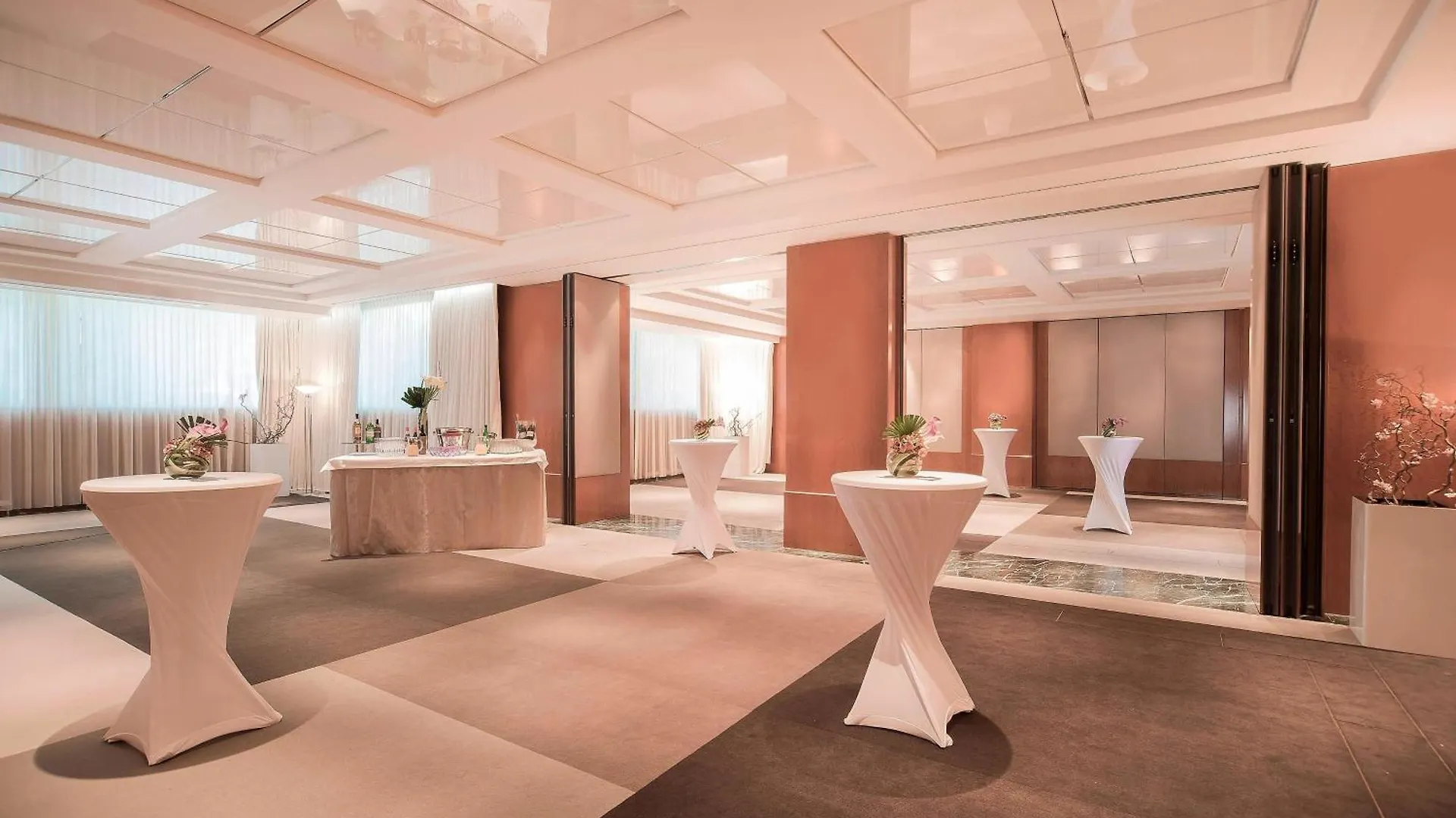 Hotel President Wilson, A Luxury Collection Hotel, Geneva 5*,  Switzerland